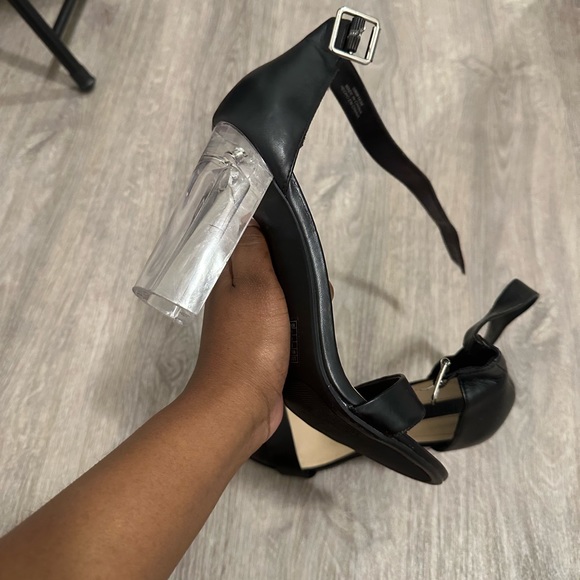 Forever 21 Black Classic Strappy Clear Heel - Picture 12 of 12